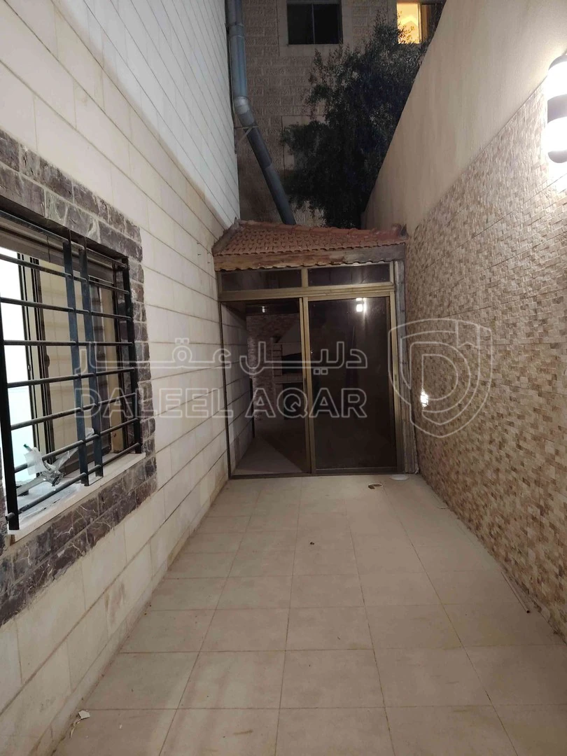 شقة في عمان شارع المطار خلف المدارس العالمية مباشرة بجانب أسواق البشير - 75,000 دأ - صورة 1
