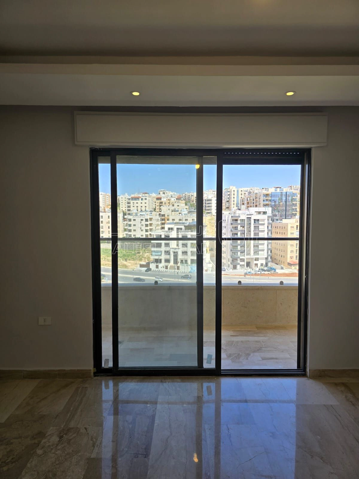 شقة في ديرغبار شارع ال60 - 165,000 دأ - صورة 1