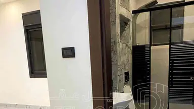 شقة في اربد - شرق دوار الثقافة خلف بن العميد - مقابل مسجد المصباح وقصر العليمي  - 73,000 دأ - صورة NaN