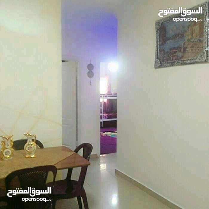 شقة في عمان ام نوارة شارع الحكمة - 45,000 دأ - صورة 1