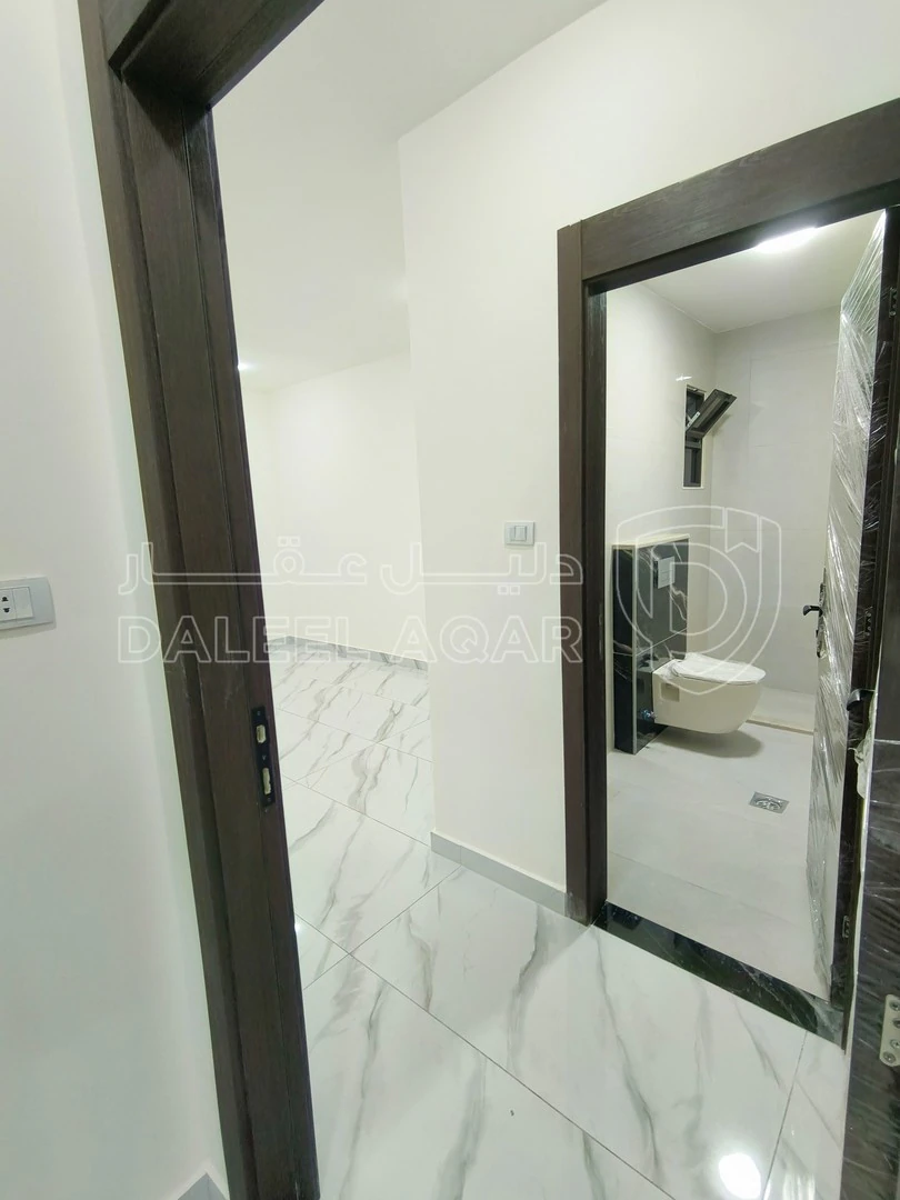 شقة في شركة عمر الفقيه مشروع ٥٤ شقه ١٥٠م طابق ١  - 67,000 دأ - صورة 1