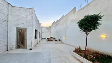 فيلا/منزل في البحاث - 390,000 دأ - صورة NaN