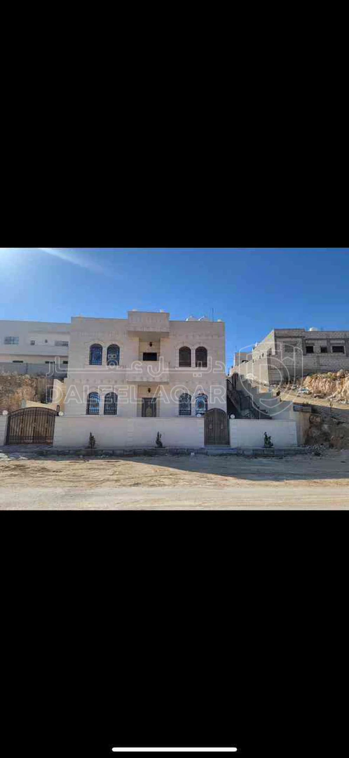 فيلا/منزل في منزل للبيع الزرقاء جريبا حوض السلايطه  - 85,000 دأ - صورة 1