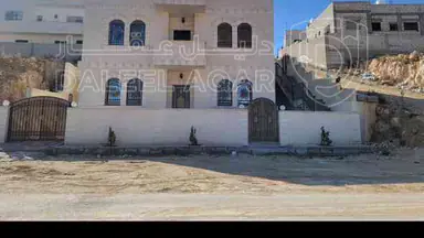فيلا/منزل في منزل للبيع الزرقاء جريبا حوض السلايطه  - 85,000 دأ - صورة NaN