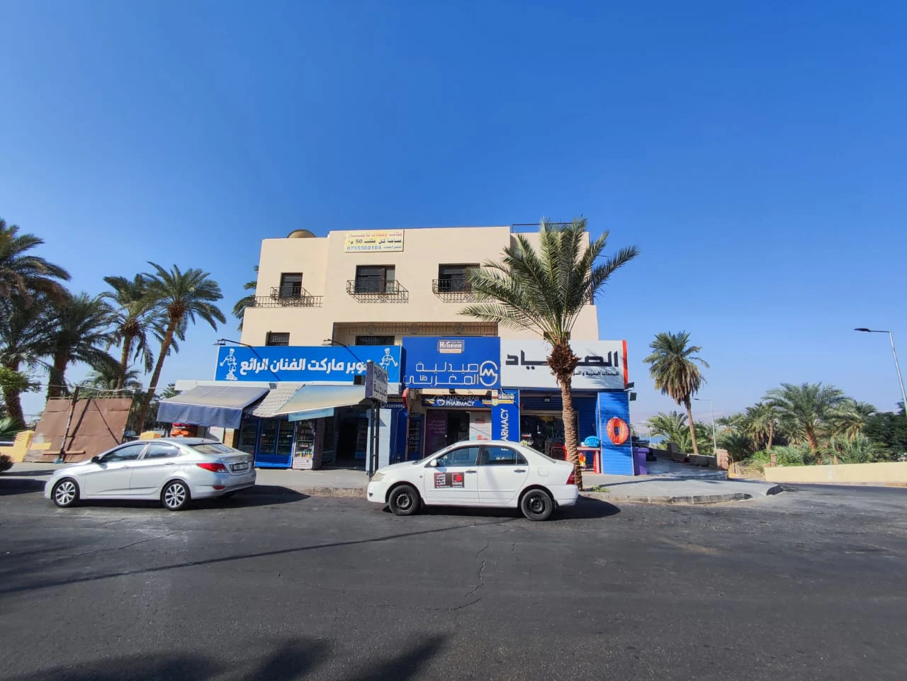 مبنى في مجمع تجاري استثماري للبيع  - 1,200,000 دأ - صورة 1