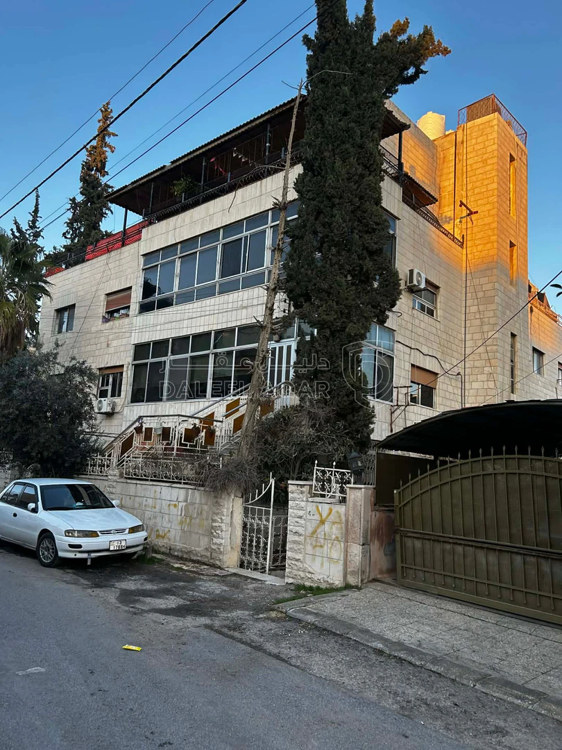 مبنى في شارع منصور السرحان  - 200,000 دأ - صورة 1