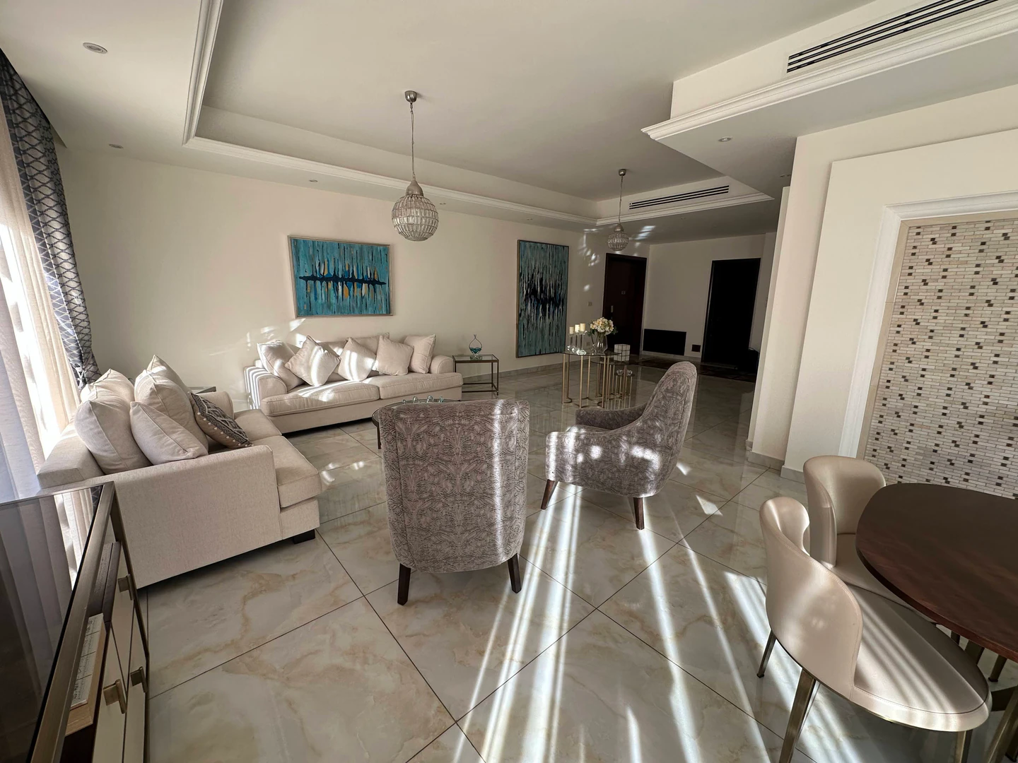 شقة في عمان- ام السماق- شارع العامرة - 325,000 دأ - صورة 1