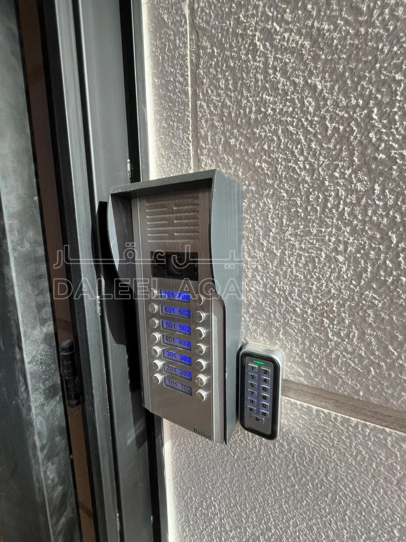 شقة في في ضاحية الياسمين قرب دوار قرقش منطقة راقية  - 75,000 دأ - صورة 1