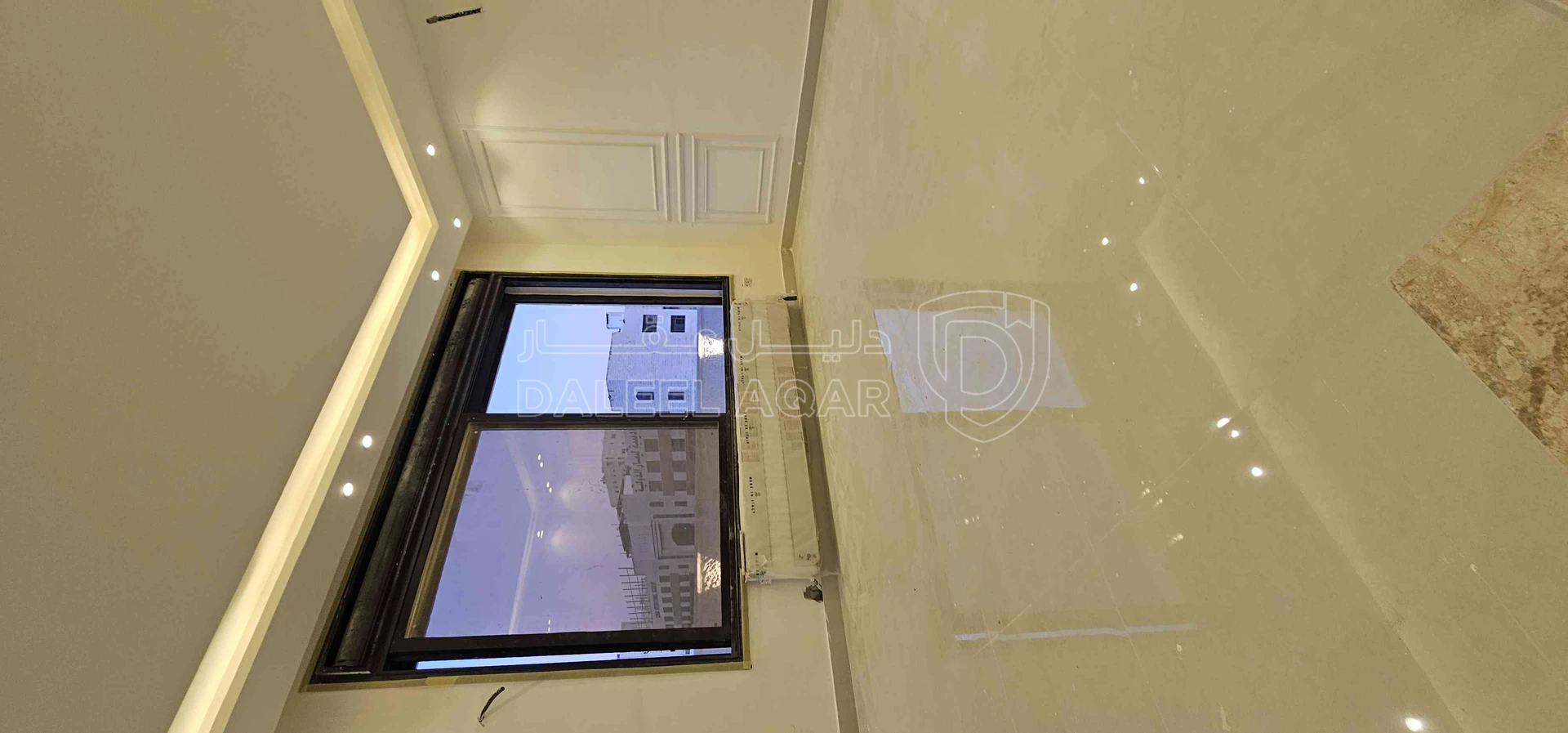 شقة في الجبيهه ام زويتينه دوبلكس درج داخلي اخير مع روف - 135,000 دأ - صورة 1