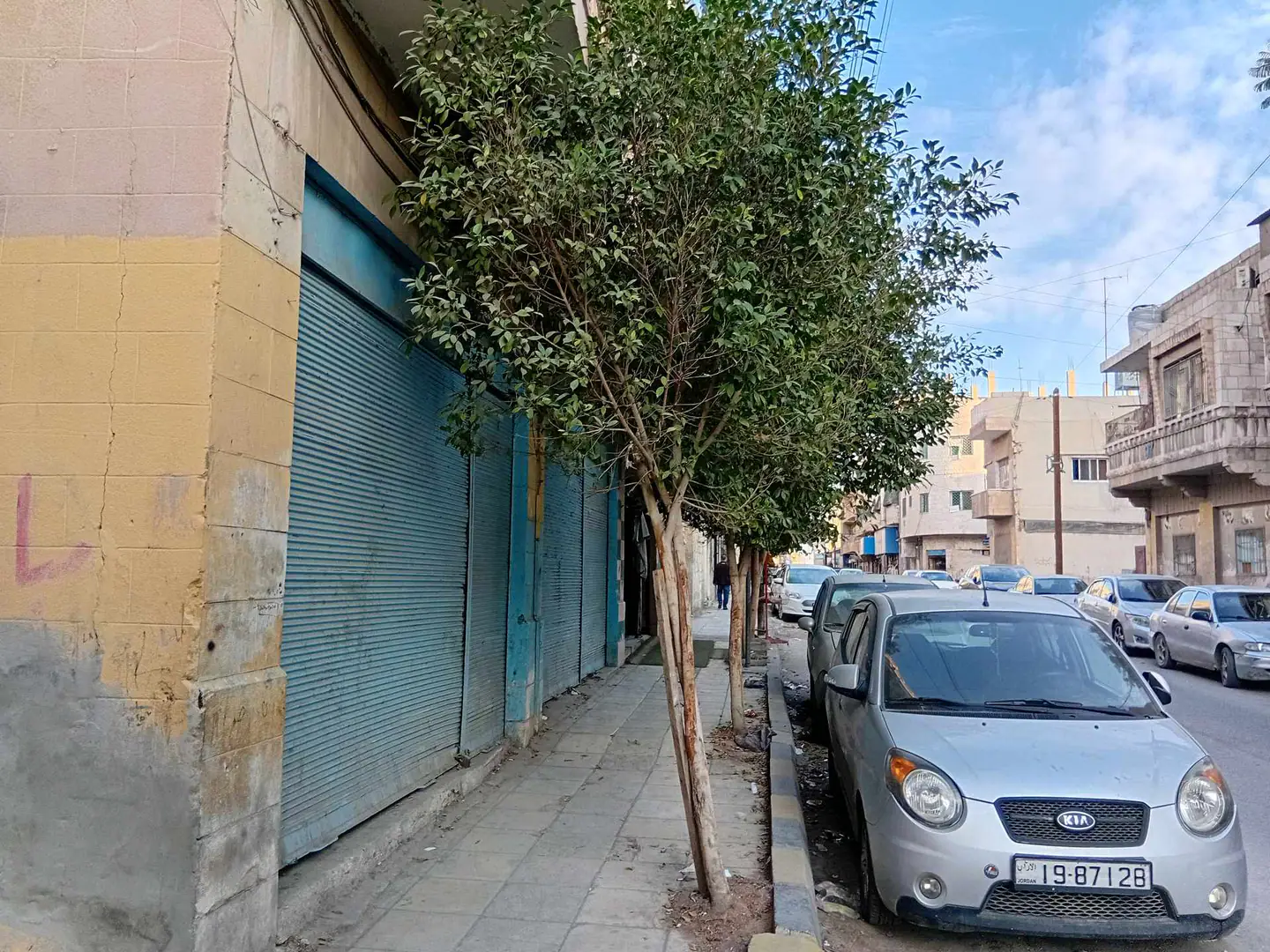 مبنى في الزرقاء الوسط التجاري  - 95,000 دأ - صورة 1
