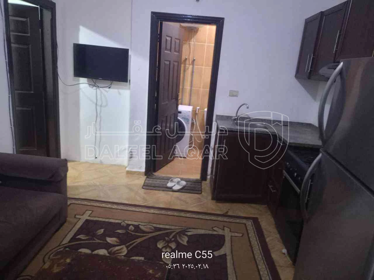 شقة في مقابل البوابة الشمالية للجامعة الاردنية  - 50,000 دأ - صورة 1