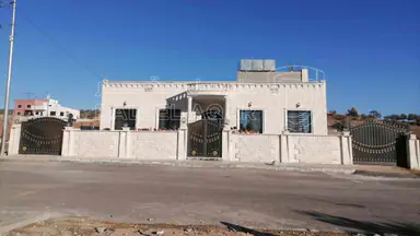 فيلا/منزل في عمان جاوا - 135,000 دأ - صورة NaN