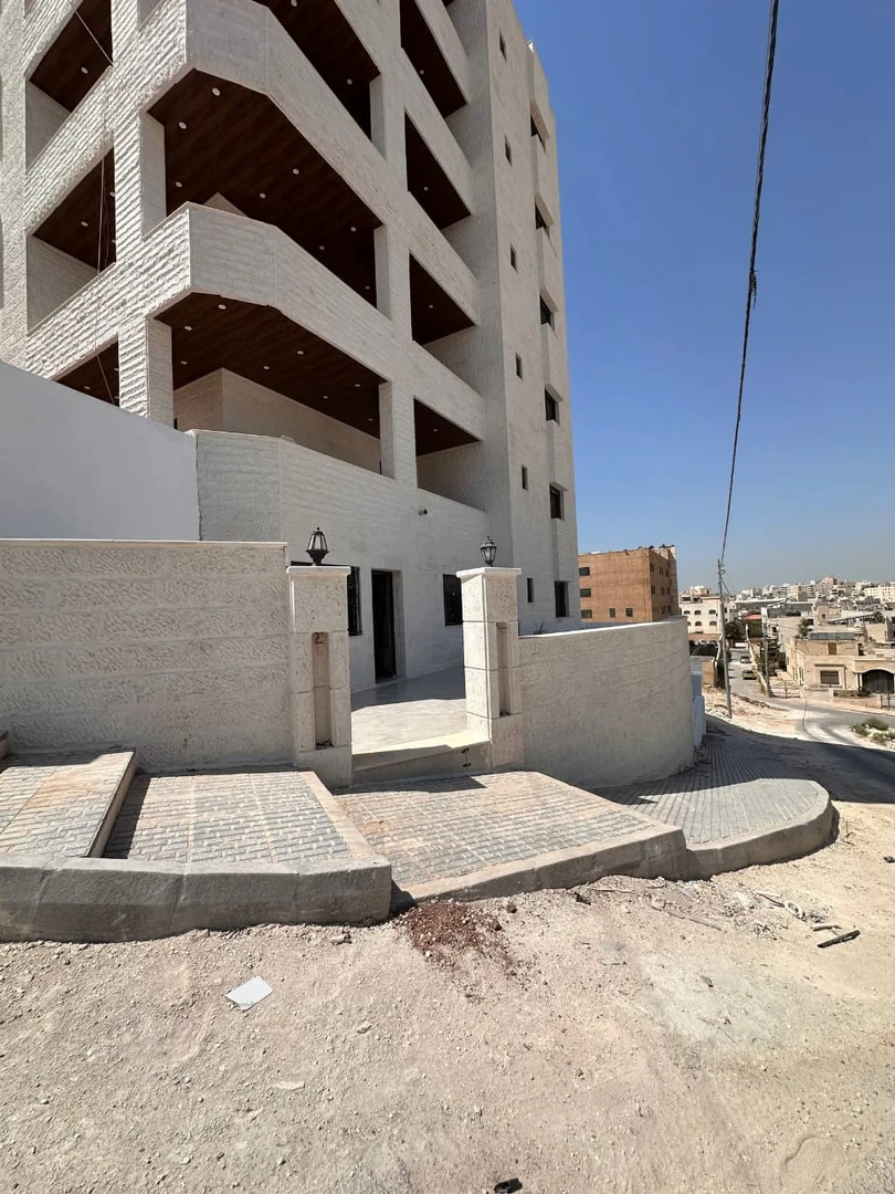 شقة في عمان - ابو علندا  - 80,000 دأ - صورة 1
