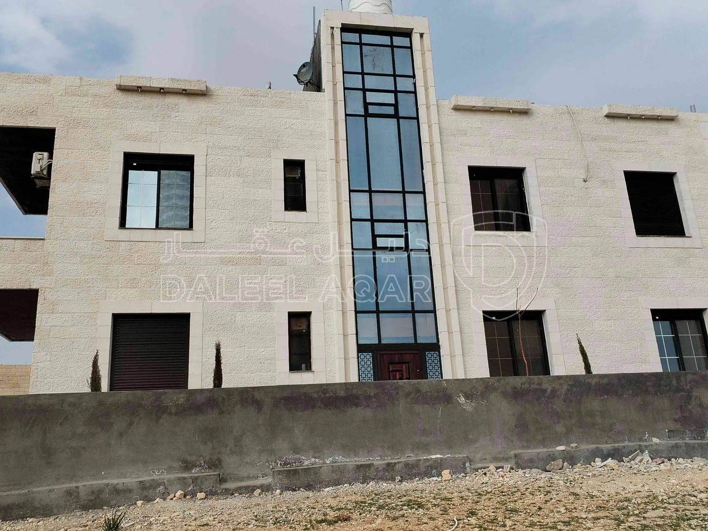 فيلا/منزل في جبل النصر /المغيرات  - 185,000 دأ - صورة 1