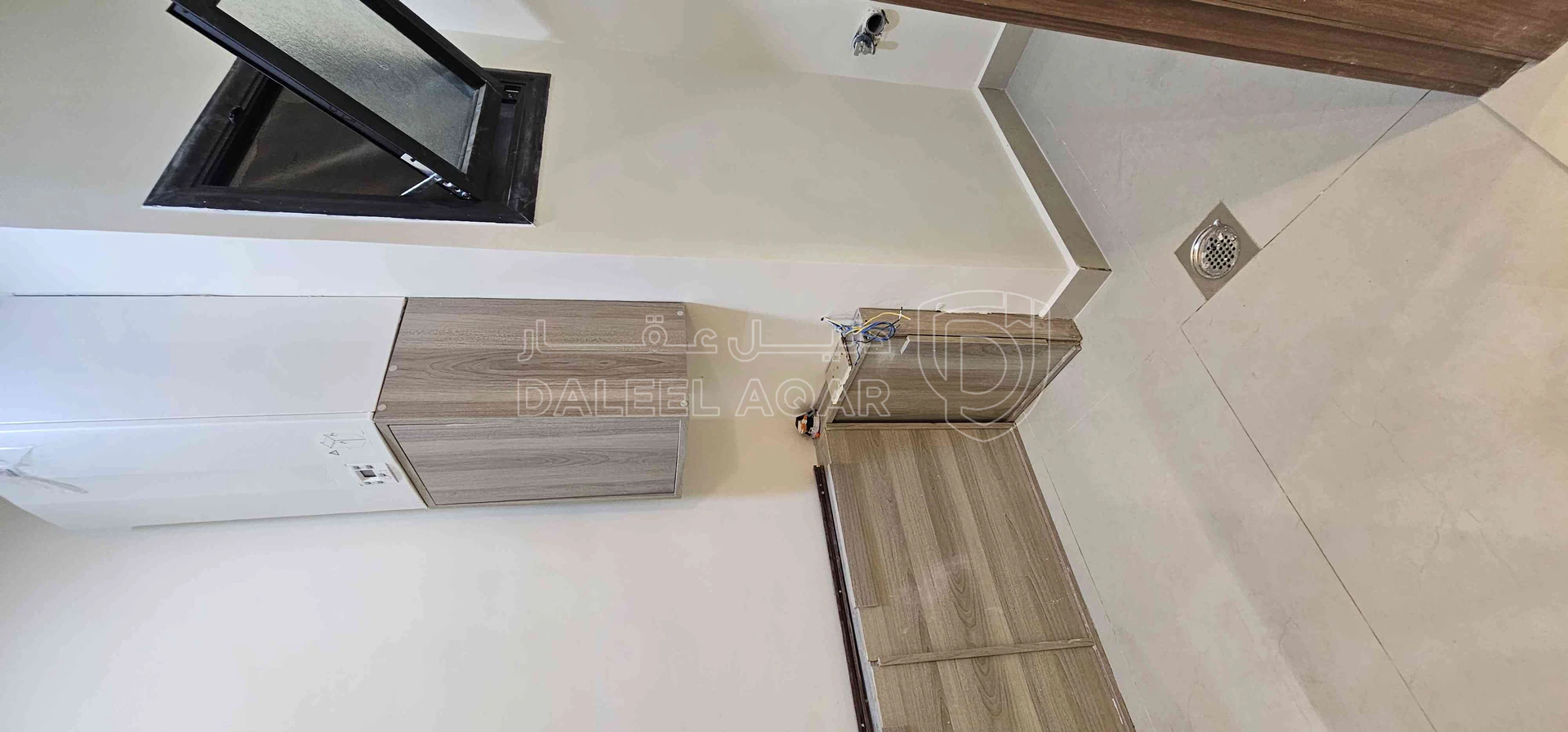شقة في الجبيهه ام زويتينه دوبلكس درج داخلي اخير مع روف - 135,000 دأ - صورة 1