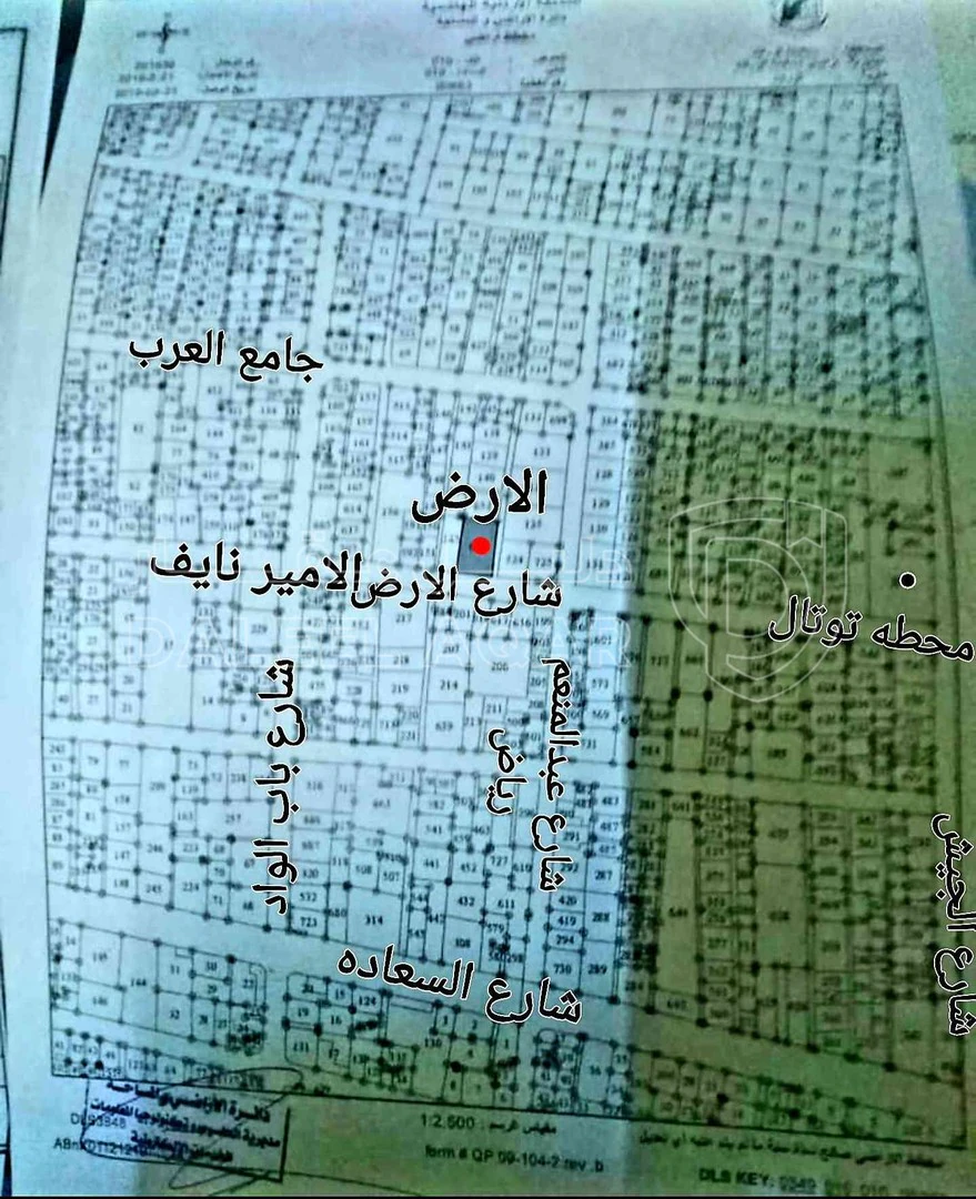 أرض في الزرقاء الوسط التجاري المركزي(السوق)شارع الامير نايف - 240,000 دأ - صورة 1