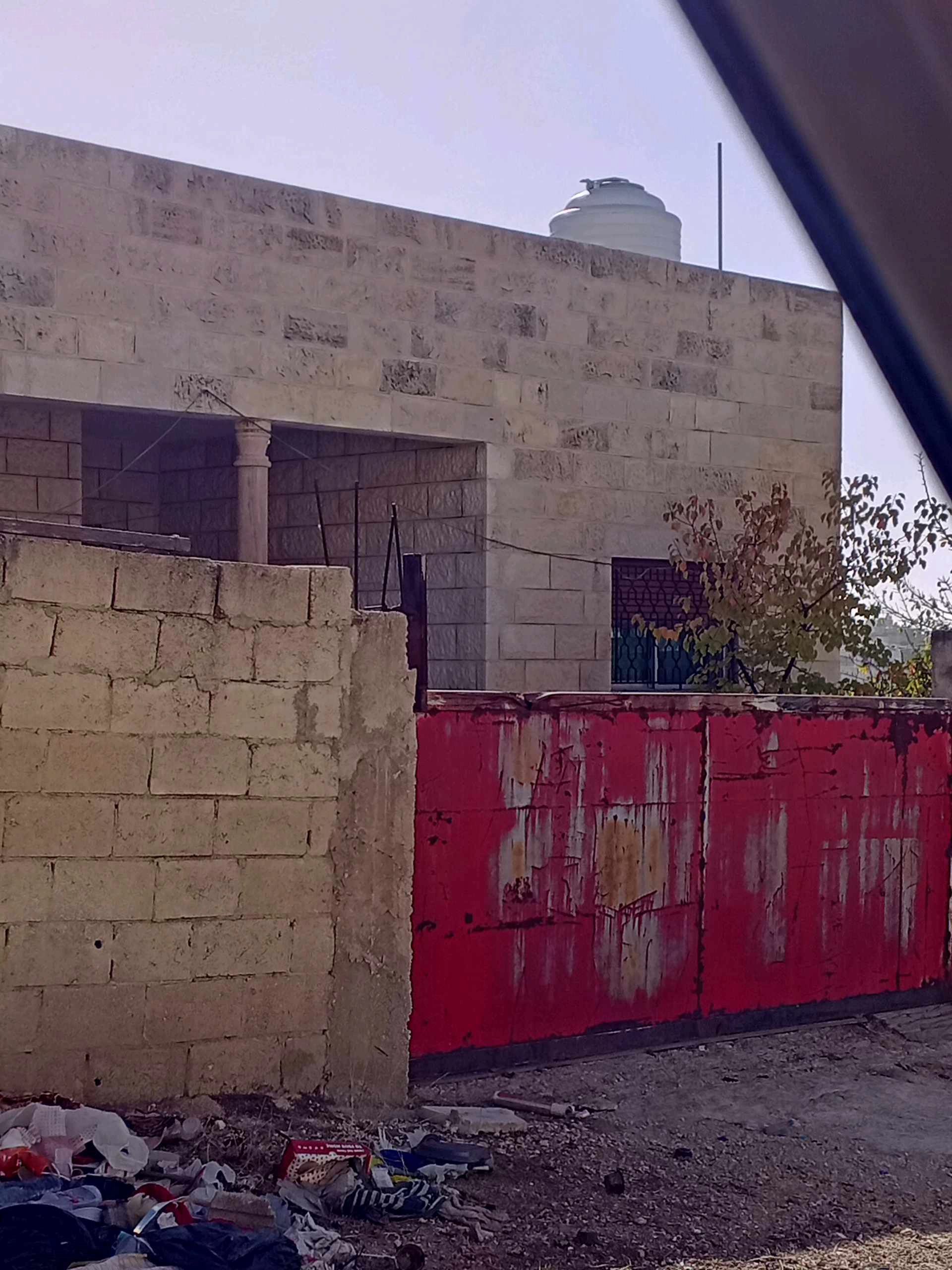 مبنى في ناعور - 150,000 دأ - صورة 1