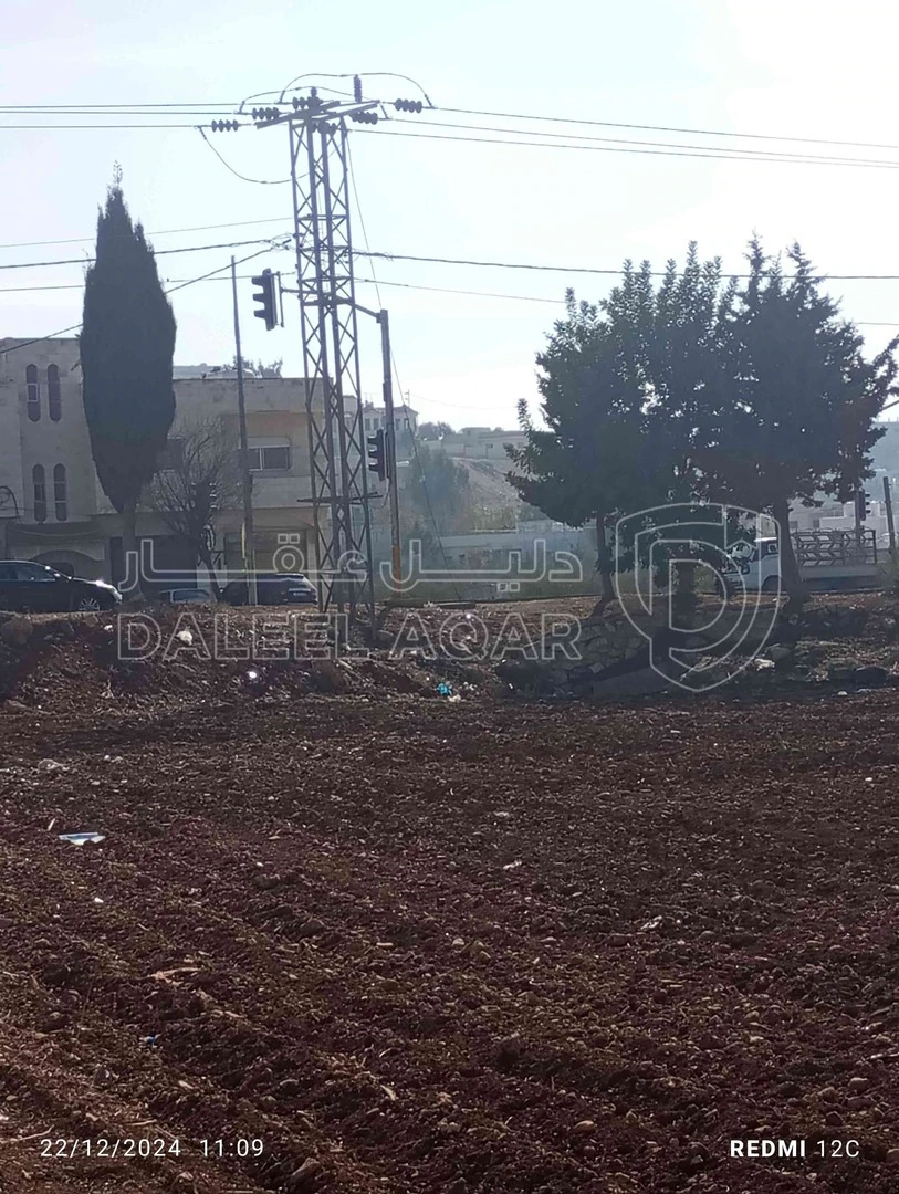 أرض في حسبان الشارع الرئيسي بعد البلديه - 220,000 دأ - صورة 1