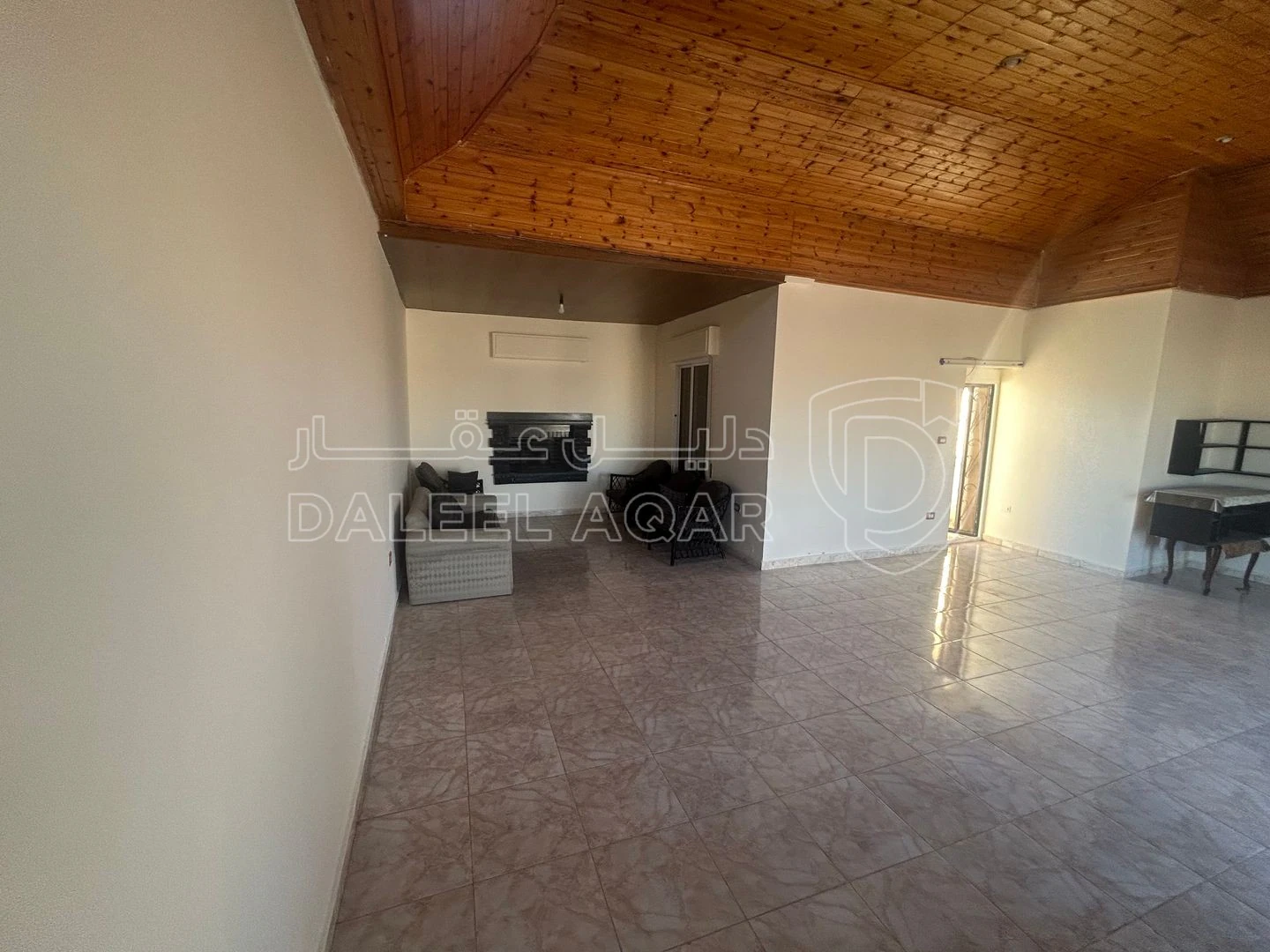 مبنى في عماره مكونه من ٤ طوابق - 320,000 دأ - صورة 1