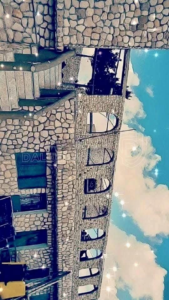 أرض في مزرعة فاخرة للبيع في مادبا – منطقة الزعفران - 250,000 دأ - صورة 1