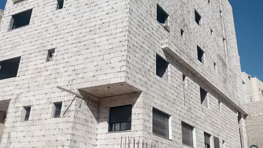 مبنى في عمان/البنيات/قرب جامعة البتراء - 500,000 دأ - صورة NaN