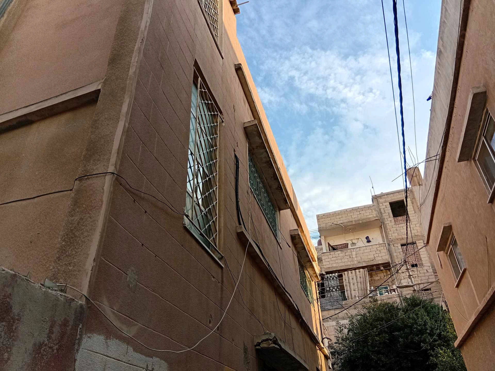 مبنى في الزرقاء الوسط التجاري  - 95,000 دأ - صورة 1