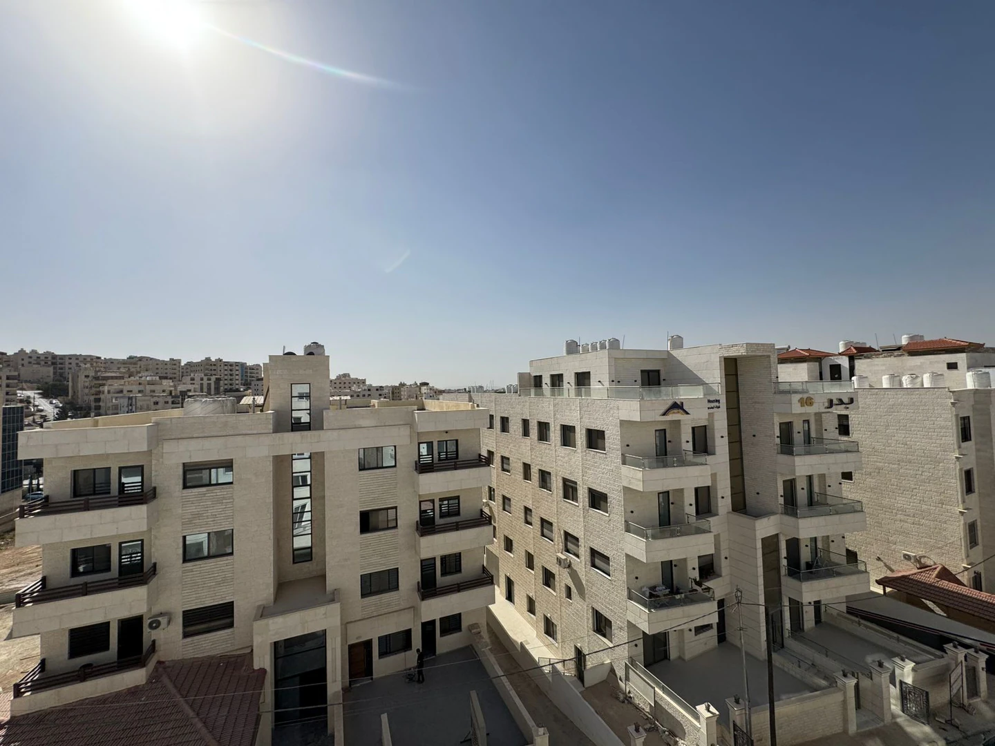 شقة في ابو نصير - خلف الاكاديمية البحرية  - 87,000 دأ - صورة 1