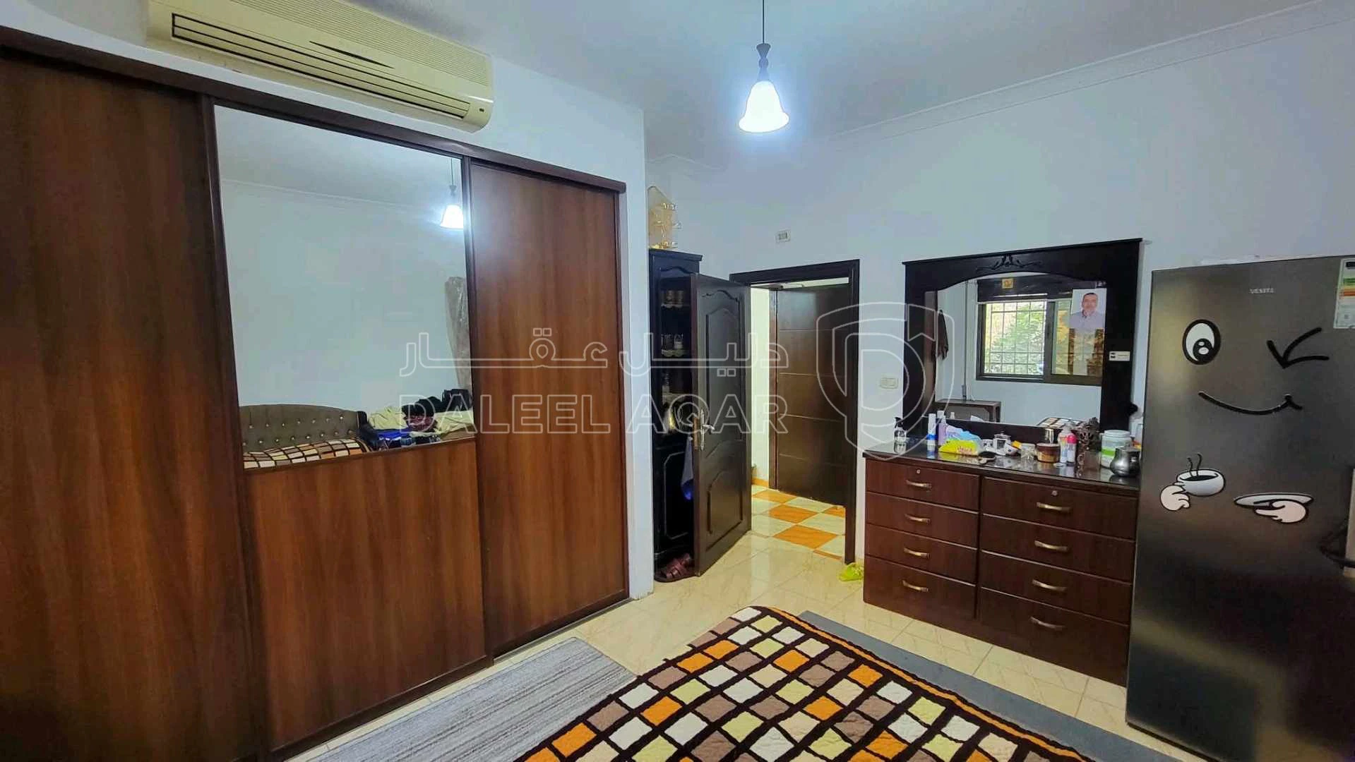 شقة في عمان طبربور قرب مدارس الخضر للبنين والباص السريع  - 62,000 دأ - صورة 1