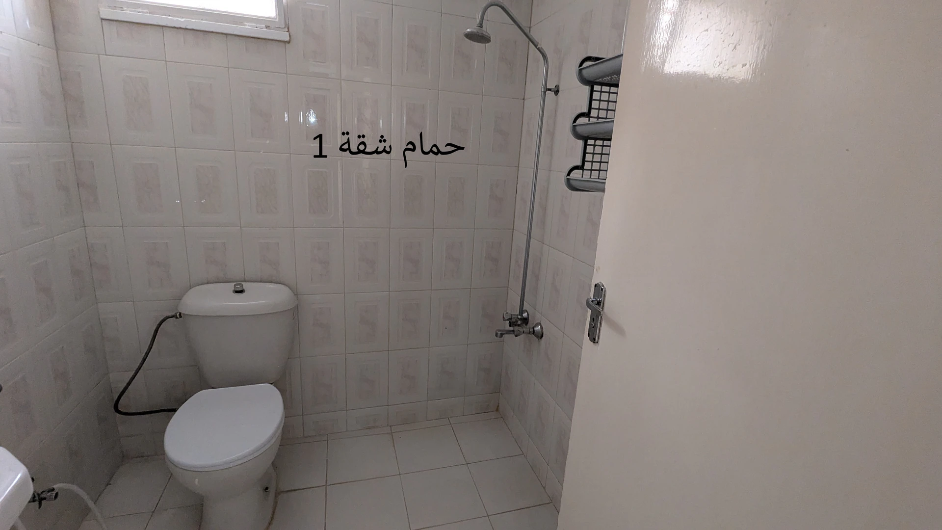شقة في ضاحية الامير حسن قرب صيدلية عمر شاهين - 25,000 دأ - صورة 1