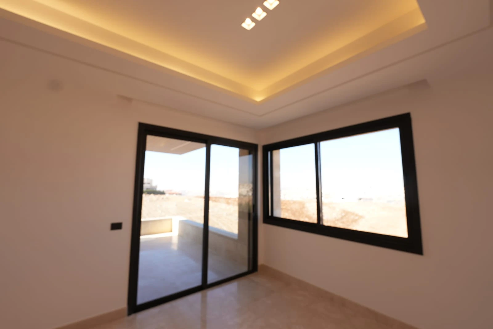 شقة في الظهير - 275,000 دأ - صورة 1