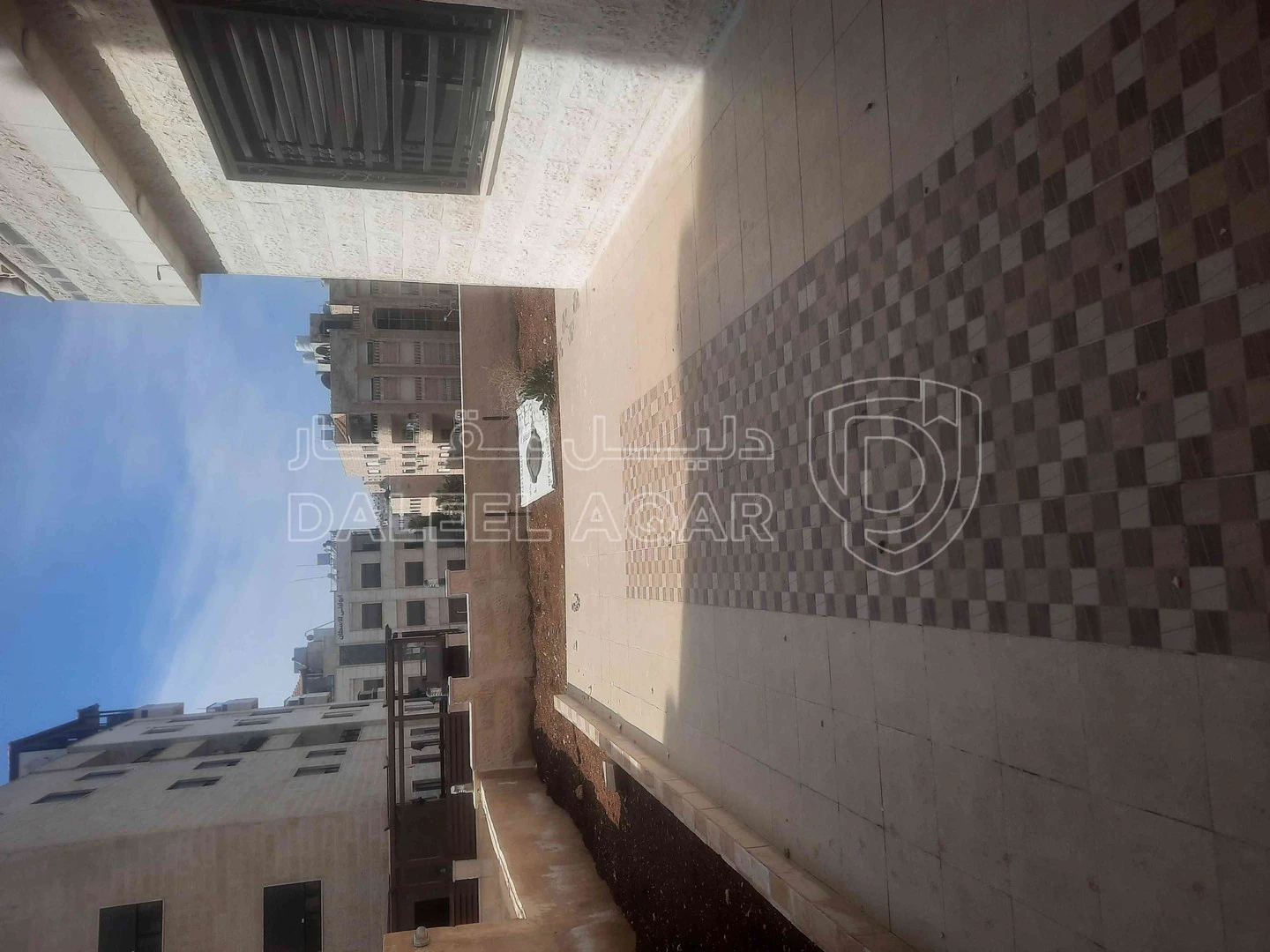 شقة في شقة ارضية مع حدائق للبيع في عرجان - 115,000 دأ - صورة 1