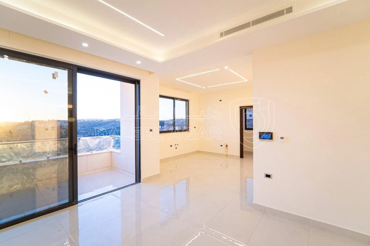 شقة في شارع ايليا أيوب الريحاني - 230,000 دأ - صورة 1