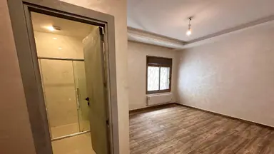 شقة في بالقرب من مديرية شؤون الأفراد - 230,000 دأ - صورة NaN