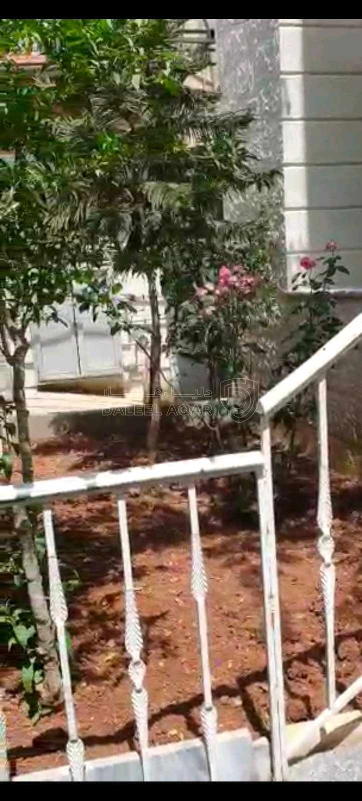 شقة في عمان جبل النصر حي عدن - 120,000 دأ - صورة 1