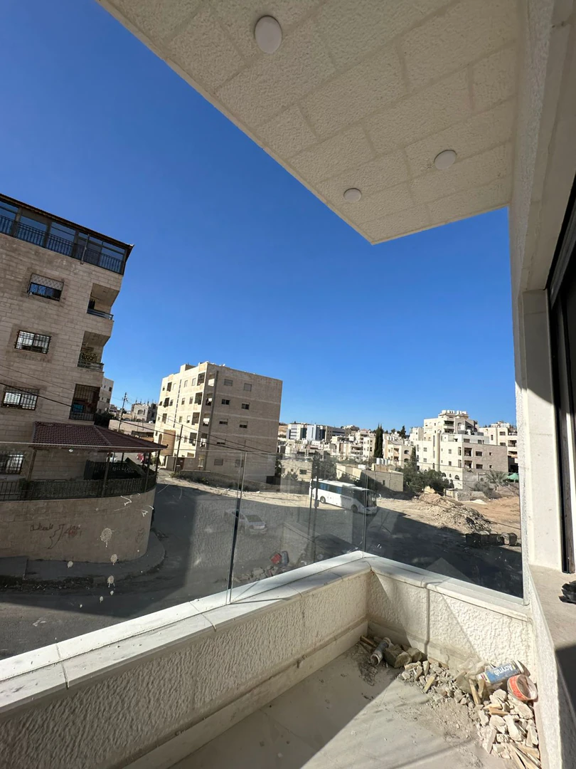 شقة في عمان _ جحره الجنوبي - 63,000 دأ - صورة 1