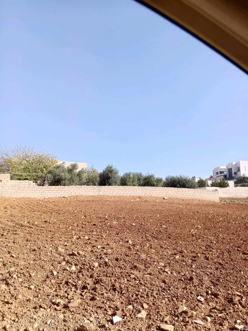 مبنى في ناعور - 150,000 دأ - صورة 1