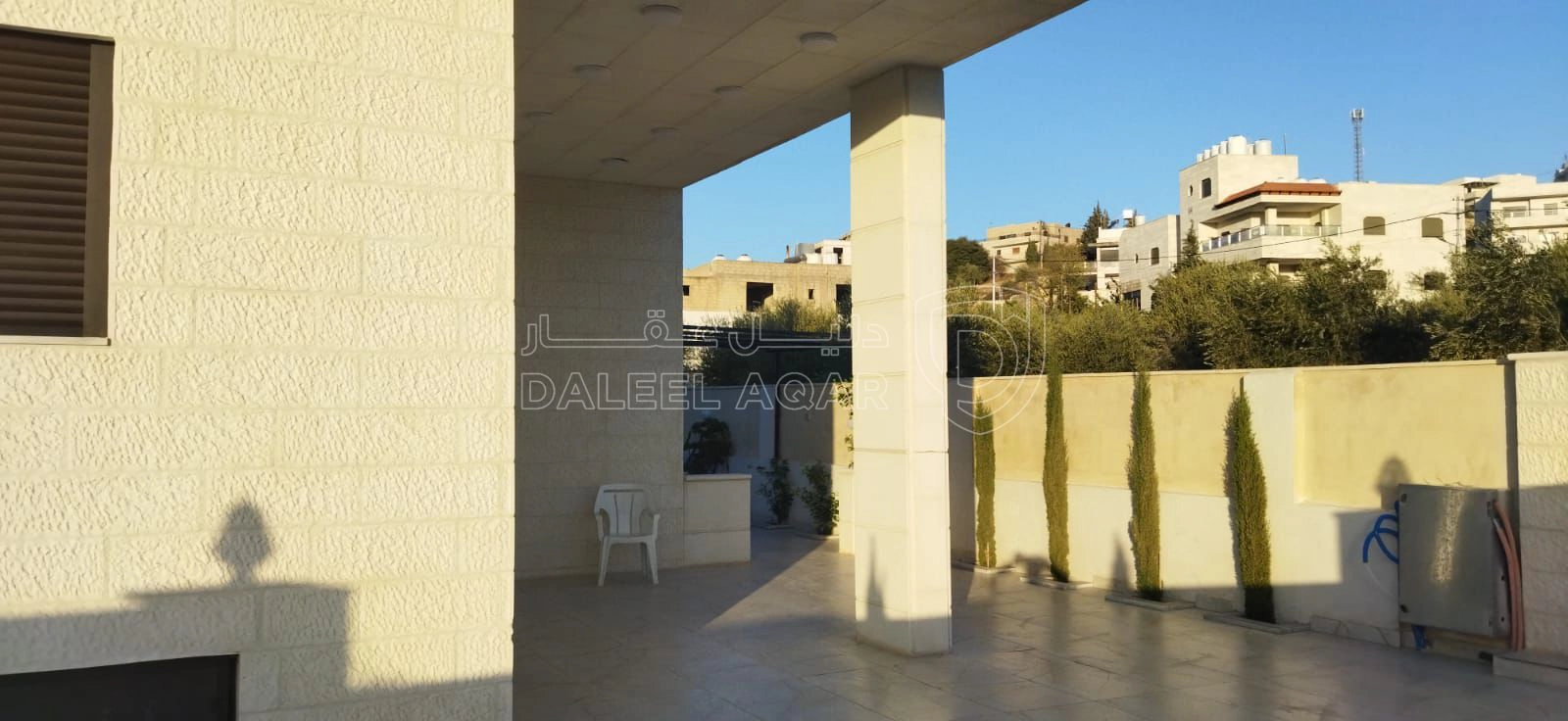 فيلا/منزل في غرب عمان - قرية بلال - 380,000 دأ - صورة 1