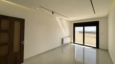 شقة في البنيات طريق المطار - 85,000 دأ - صورة NaN