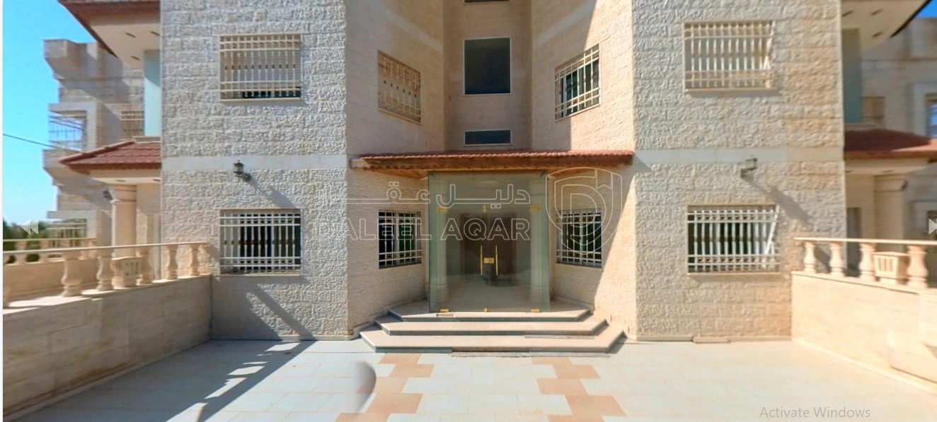 فيلا/منزل في شمال من كلية الكرك قرب مؤسسة الغذاء والدواء - 400,000 دأ - صورة 1