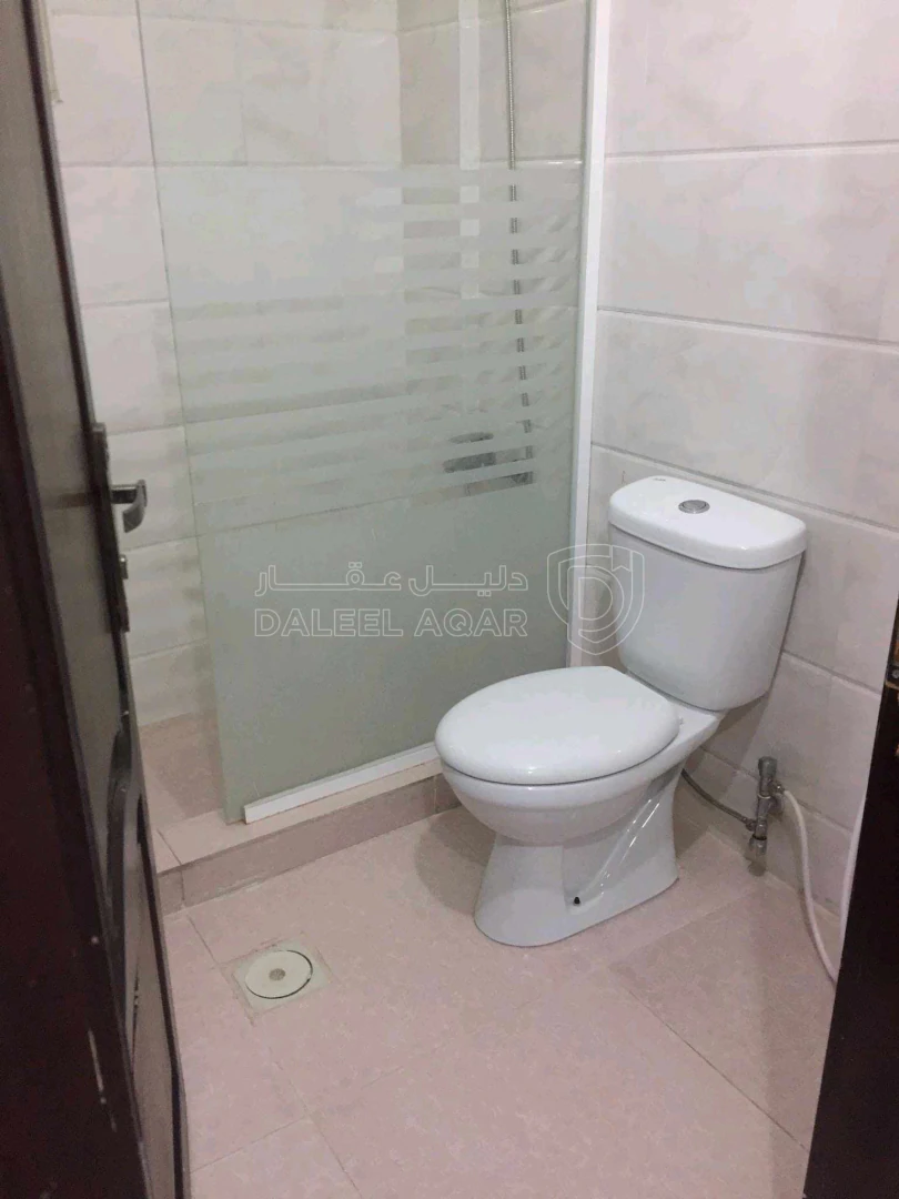 شقة في اربد قرب كلية بنات اربد - 45,000 دأ - صورة 1