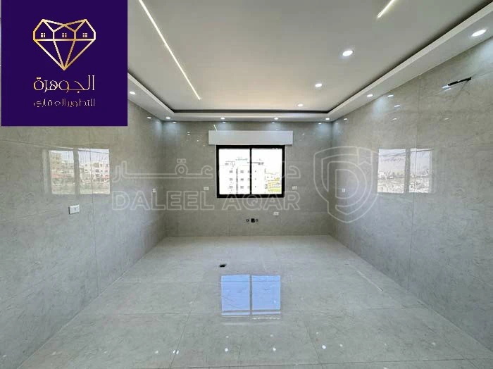 شقة في طابق اخير مع روف دوبلكس فاخر لم يسكن لقطه وبسعر مغري جداااا عرض خاص ع اخر شقة أرقى مناطق الجبيهة ام زويتنه  - 105,000 دأ - صورة 1