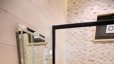 شقة في عبدون - 185,000 دأ - صورة NaN