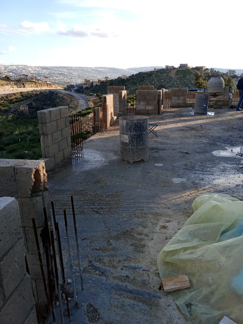 أرض في قريبه من الجامعه العربيه- قريبه من جسر سلحوب - 60,000 دأ - صورة 1
