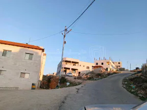 أرض في الزرقاء قضاء بيرين رجم الشوك  - 37,000 دأ - صورة NaN