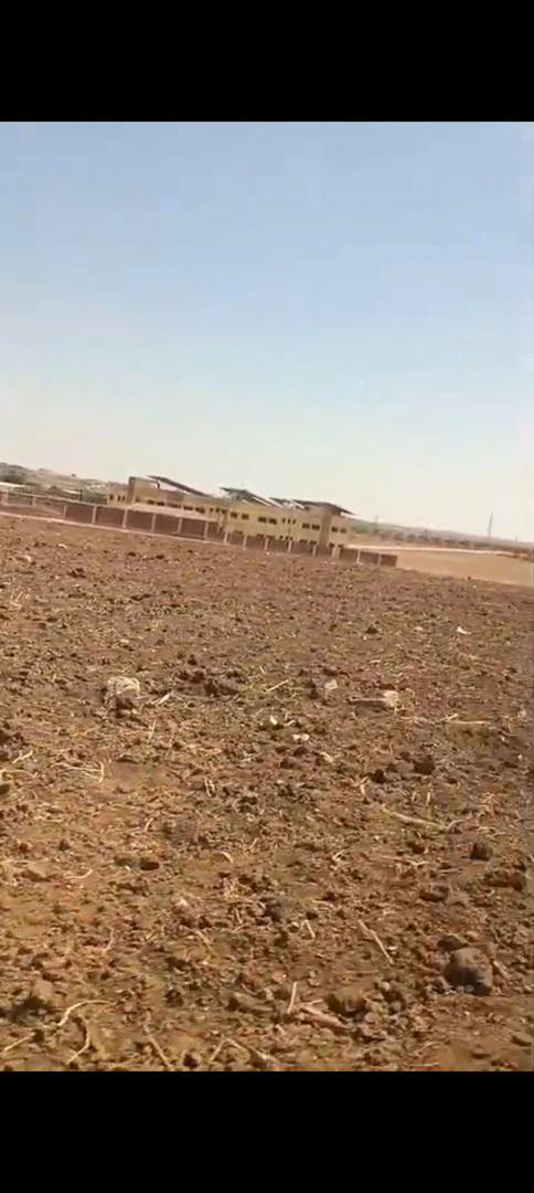 أرض في اربد الصريح حوارة جانب مدارس ايلونا - 300,000 دأ - صورة 1