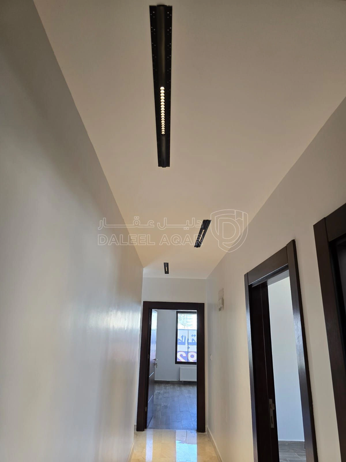 شقة في ديرغبار شارع ال60 - 165,000 دأ - صورة 1