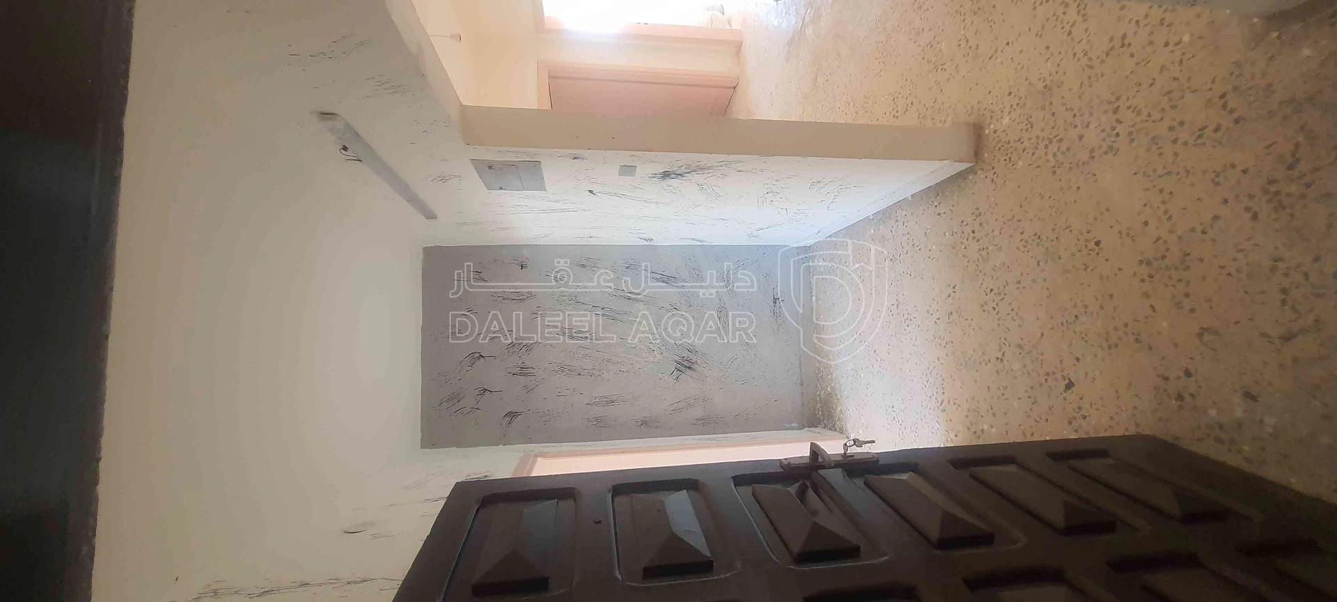 شقة في اربد خلف الضمان الاجتماعي - 9,500 دأ - صورة 1