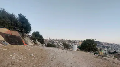 أرض في عمان الغربيه  - 90,000 دأ - صورة NaN