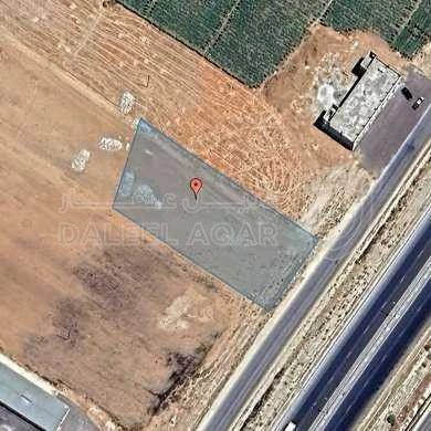 أرض في  أرض مميزة في الموقر - 192,825 دأ - صورة 1