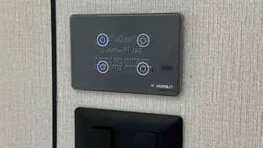 شقة - شمال شرق دوار معاذ الكساسبة(دوار الطيارة) ب300 متر - 68000 دأ